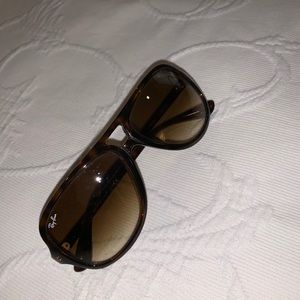 Ray ban tortoise sunglasses